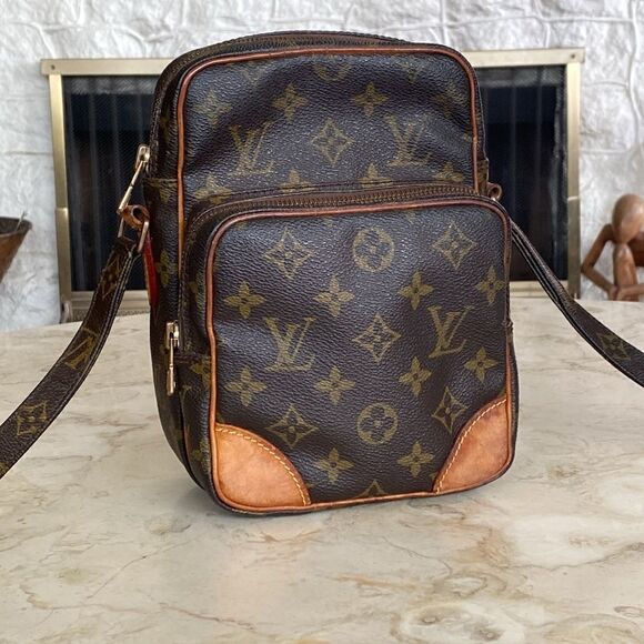 Vintage LOUIS VUITTON Monogram Amazone Shoulder Cross Body Bag - Picture 2 of 16